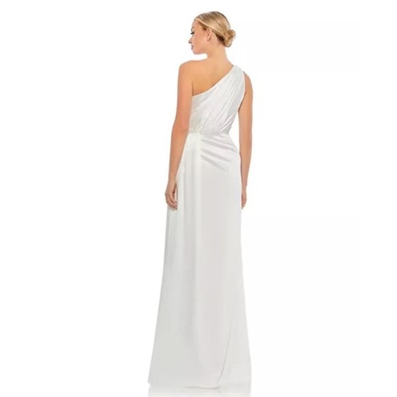MAC DUGGAL Ieena Draped One Shoulder Satin Gown Size 14 26654 $398 - Picture 3 of 11